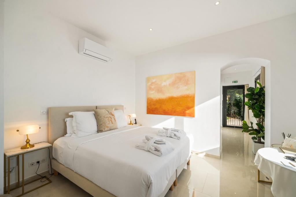 Hôtel Le Roquebrune - Triple Room With Sea View