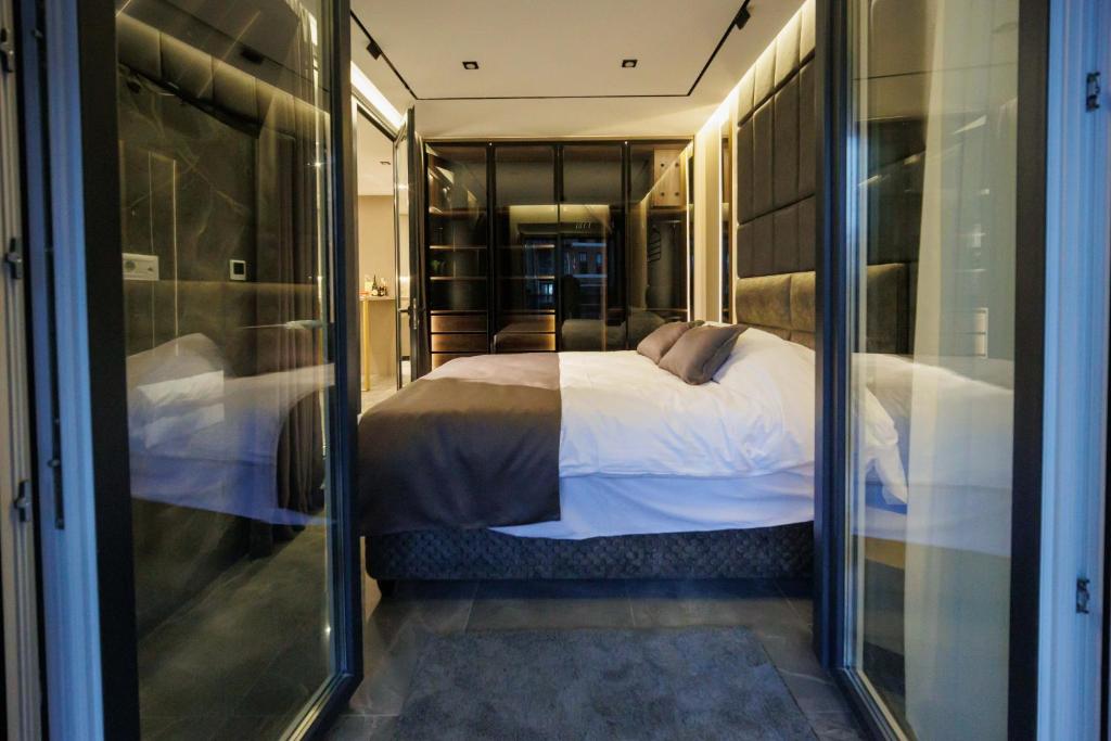 Luxury Apartments Palata - Stan Infinity - Deluxe One-Bedroom Apartment