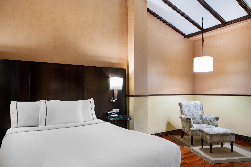 Postel nebo postele na pokoji v ubytování AC Hotel Ciudad de Tudela by Marriott
