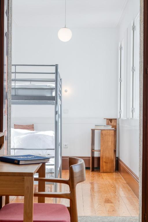 Alado Guesthouse - 14