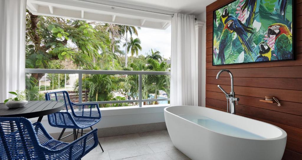 Sandals Royal Caribbean All Inclusive Resort & Private Island - Couples Only - 加勒比游泳池边奢侈品,与Balcony 清凉
