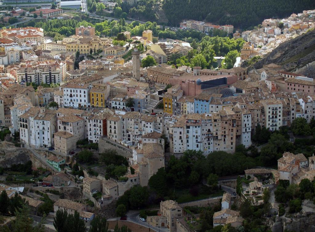 Nespecifikovaný výhled na destinaci Cuenca nebo výhled na město při pohledu z apartmánu