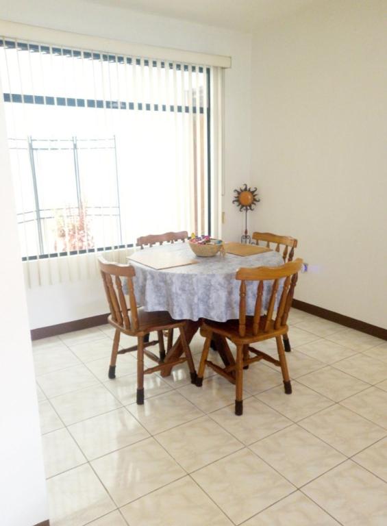 Fotografie z fotogalerie ubytování Don Carlos Place LOWER UNIT v destinaci Alajuela
