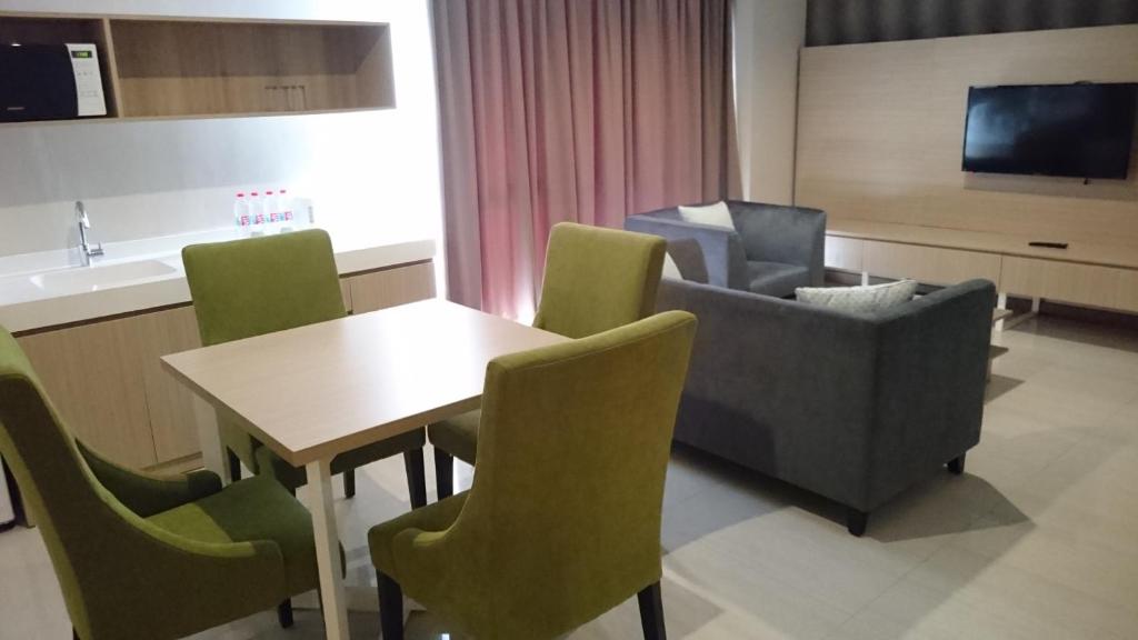 Posezení v ubytování Ayaka Suites