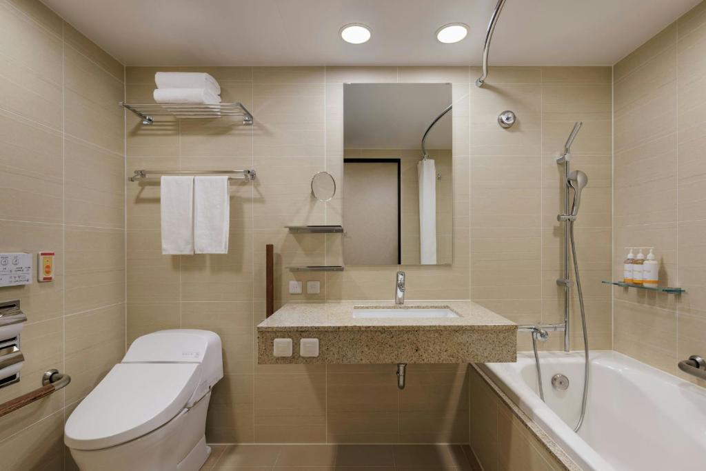 Koupelna v ubytování Four Points Flex by Sheraton Shin Osaka