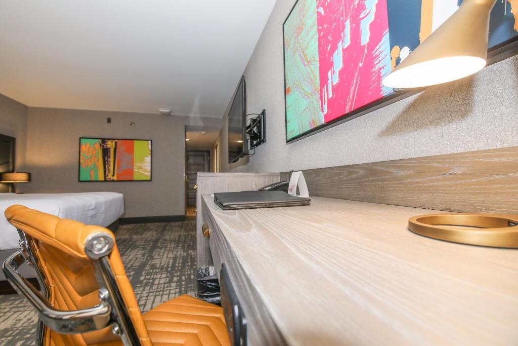Crowne Plaza Providence-Warwick (Airport), an IHG Hotel - 