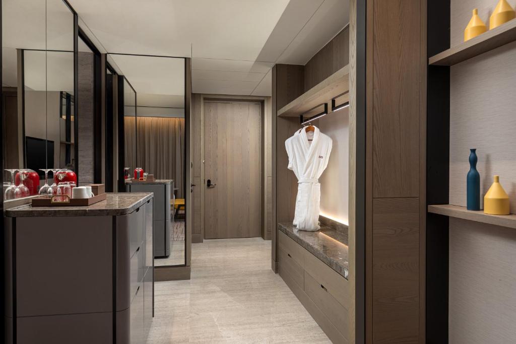 CROWNE PLAZA JEDDAH, AN IHG HOTEL 