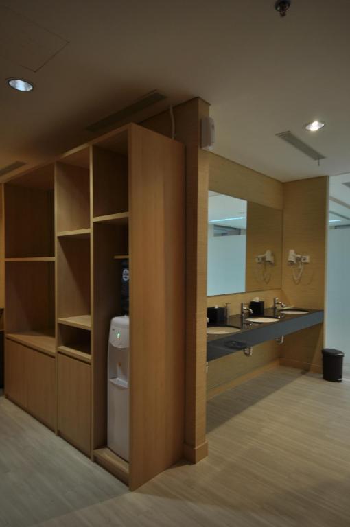 Kuchyň nebo kuchyňský kout v ubytování GTV Hotel
