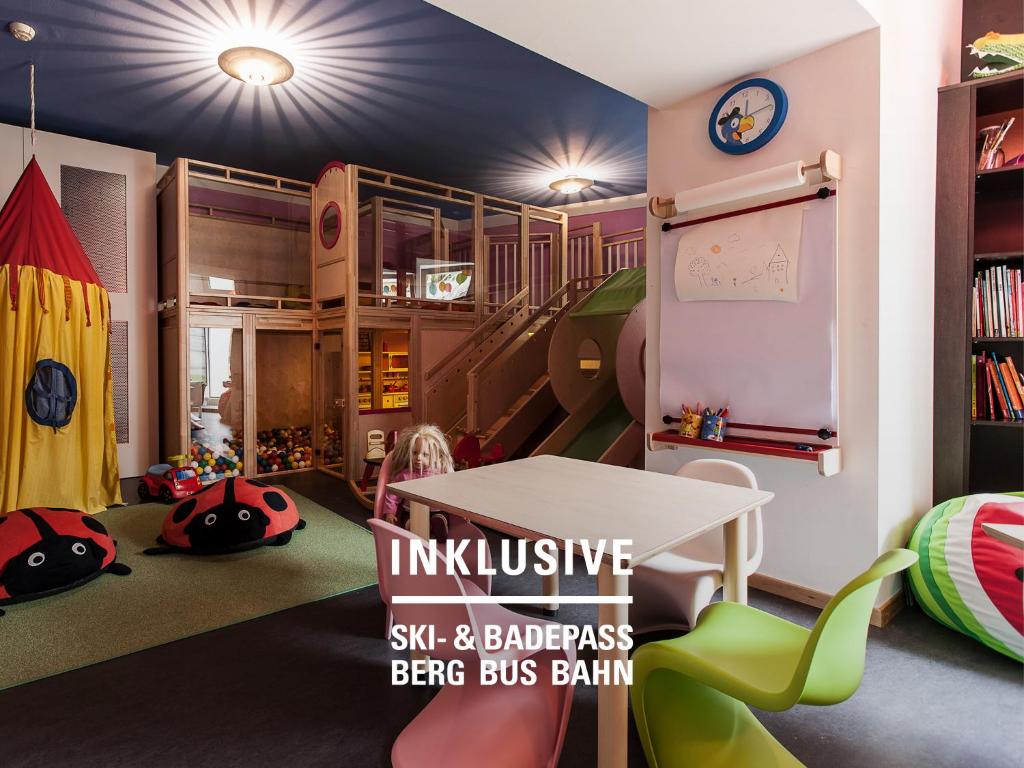 Posezení v ubytování Hotel Belvedere Scuol