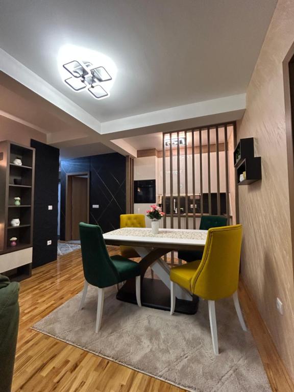 Posezení v ubytování KARENJINA Apartmani