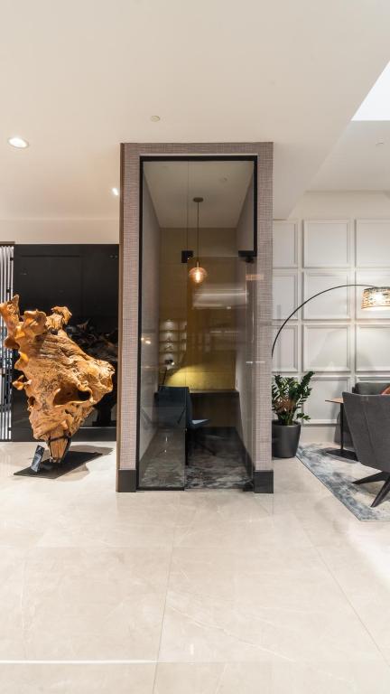 Posezení v ubytování Sheraton Laval Hotel