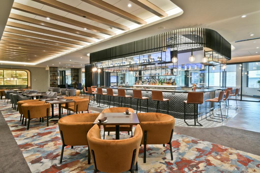 Restaurace v ubytování Sheraton Laval Hotel