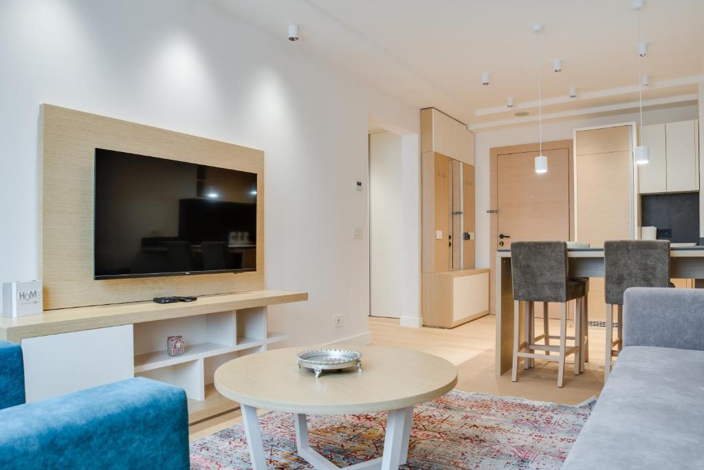 CENTRAL Stars Apartments & Free parking - One-Bedroom Apartment
