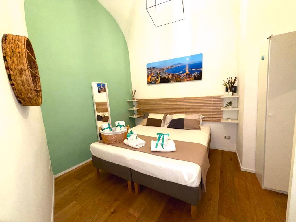 Fiftythree house - in the heart of Napoli