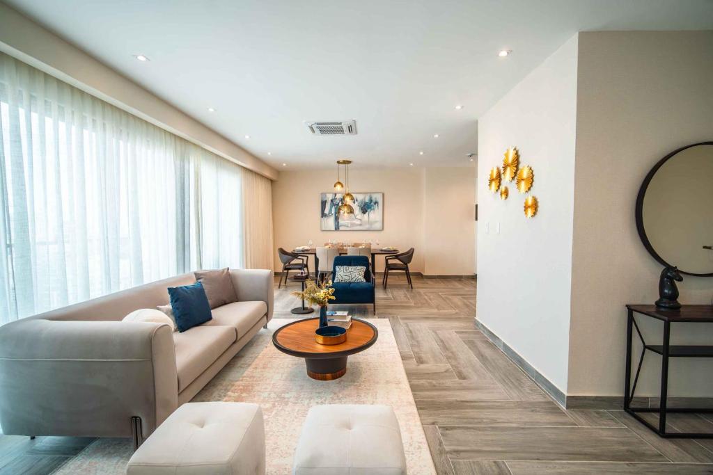 Posezení v ubytování Aston Rubi City Suites