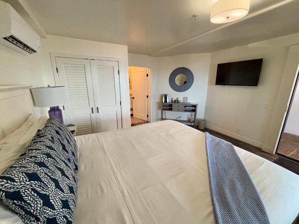Casa Tropicana - Deluxe King Room With Ocean View (Estrellamar)
