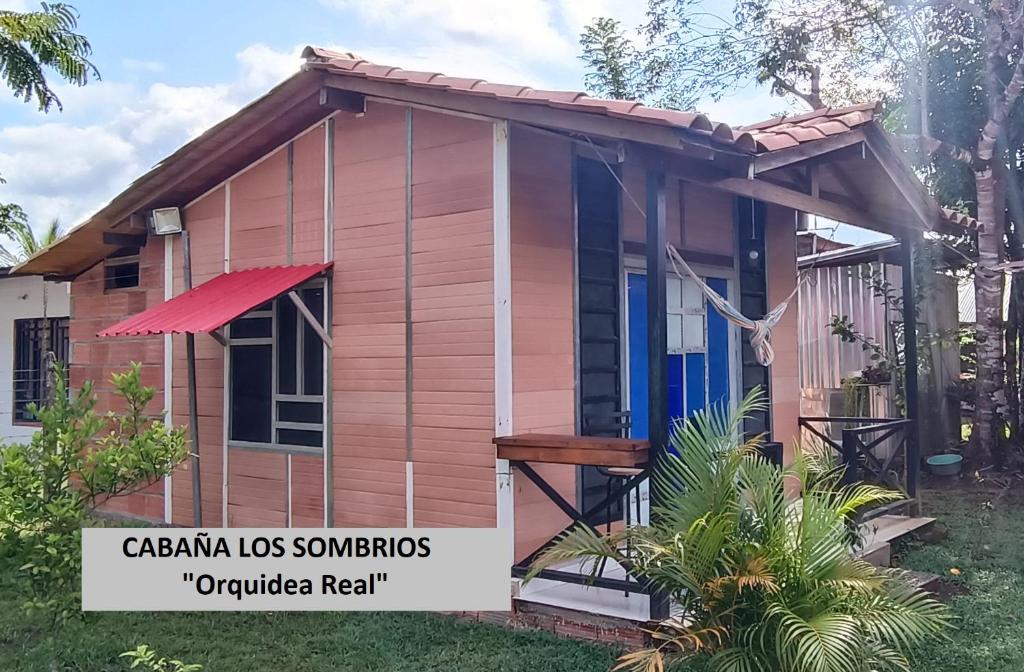 El edificio en el que está la casa de huéspedes