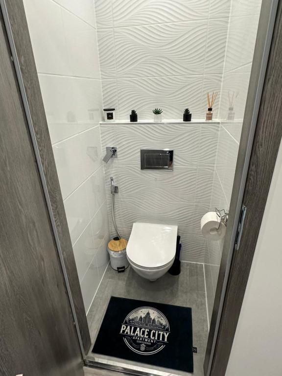 Koupelna v ubytování Palace City Apartman,T8, AC, Klima