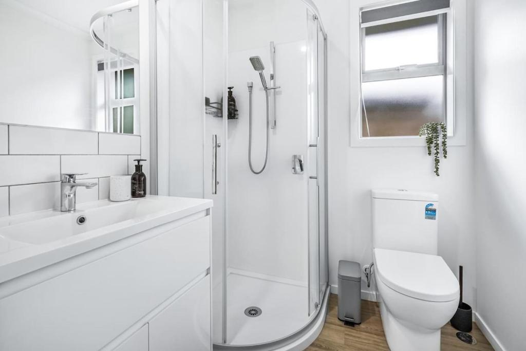 Modern, Central and Classy - By KOSH BNB - Resim 5