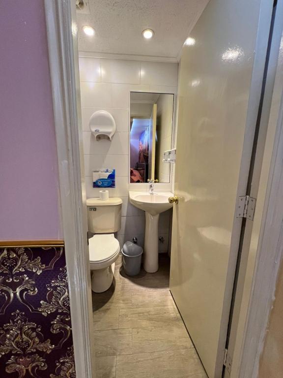 Koupelna v ubytování Hotel Santiago Yungay