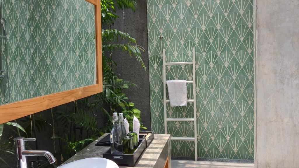 Deep Roots Dive & Yoga Resort - 9