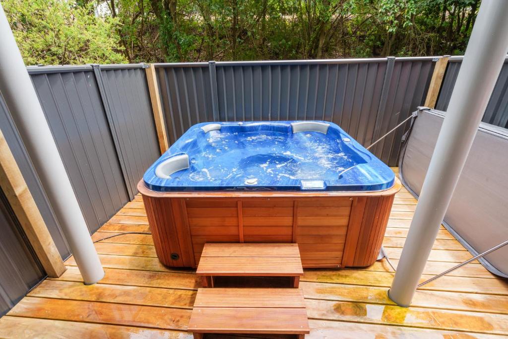 Auckland City Escape Modern Home with Spa Pool - Resim 30