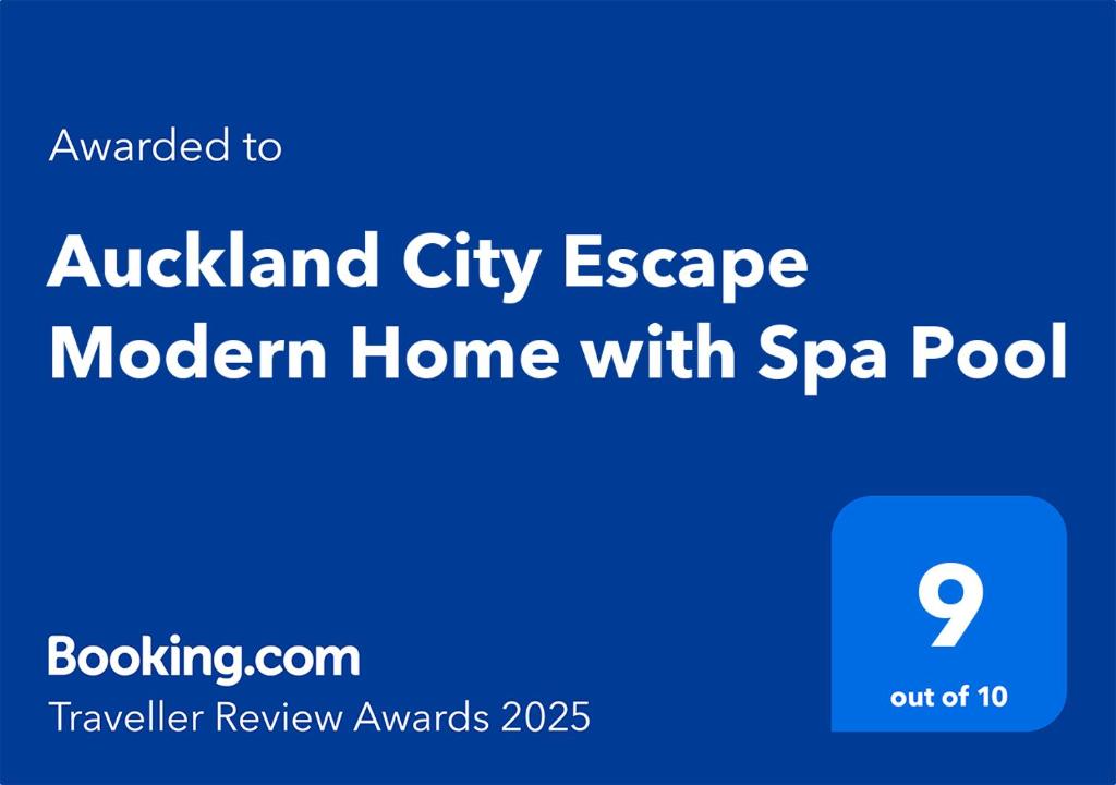 Auckland City Escape Modern Home with Spa Pool - Resim 3