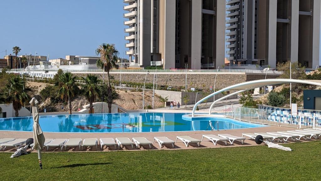 Бассейн в SUNSET WAVES sea & sky apartment или поблизости