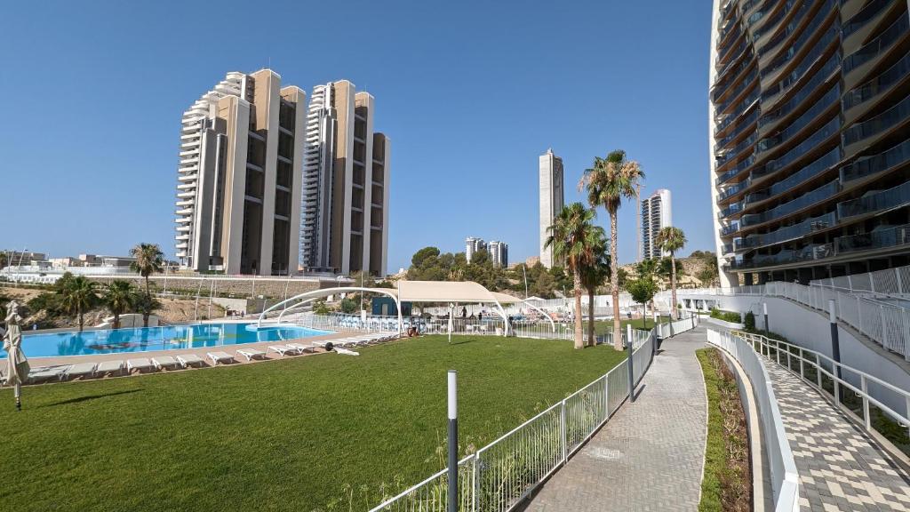 Бассейн в SUNSET WAVES sea & sky apartment или поблизости