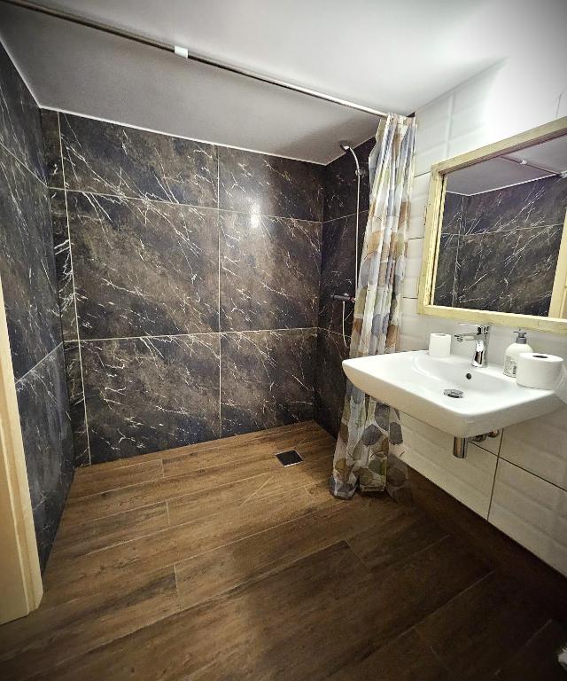 Wrzosowy Młyn - Twoje miejsce nad Jeziorem - Chambre Triple Avec Salle De Bains Privative