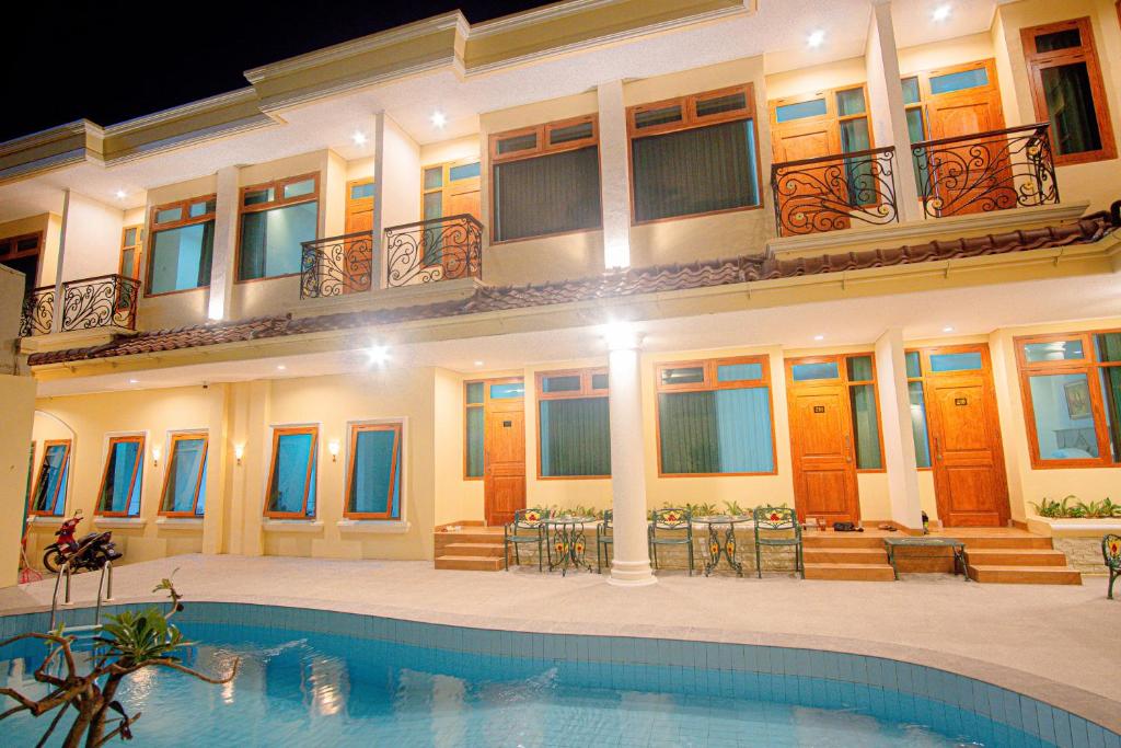 Piscina di Hotel Permata Malioboro o nelle vicinanze