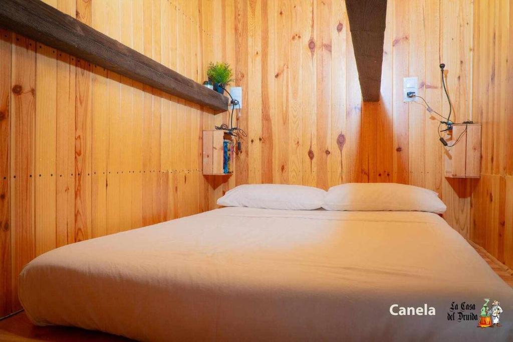 Posteľ alebo postele v izbe v ubytovaní La Casa del Druida