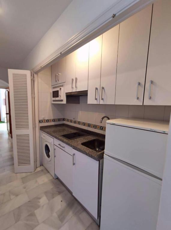 Kuchnia lub aneks kuchenny w obiekcie 3-401-Apartamento 1 dormitorio