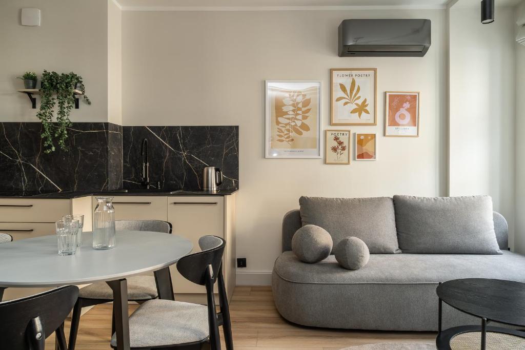 Posedenie v ubytovaní RentPlanet - Apartament Szczytnicka