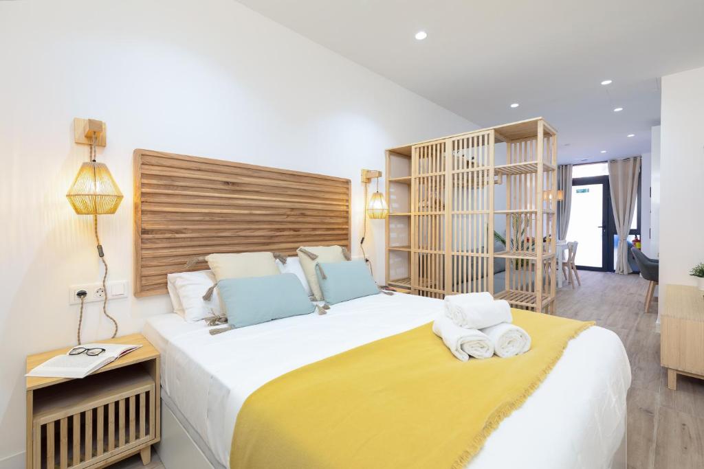 Travel Habitat Marítim-Serrería Lofts - Studio Apartment