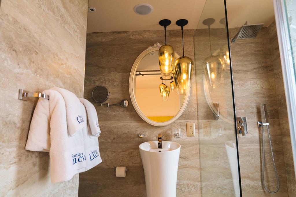 Santa Lucia Boutique Hotel - 18