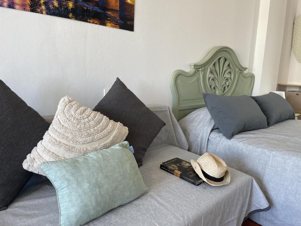 A seating area at Estudio Jimena Córdoba en el centro de Nerja