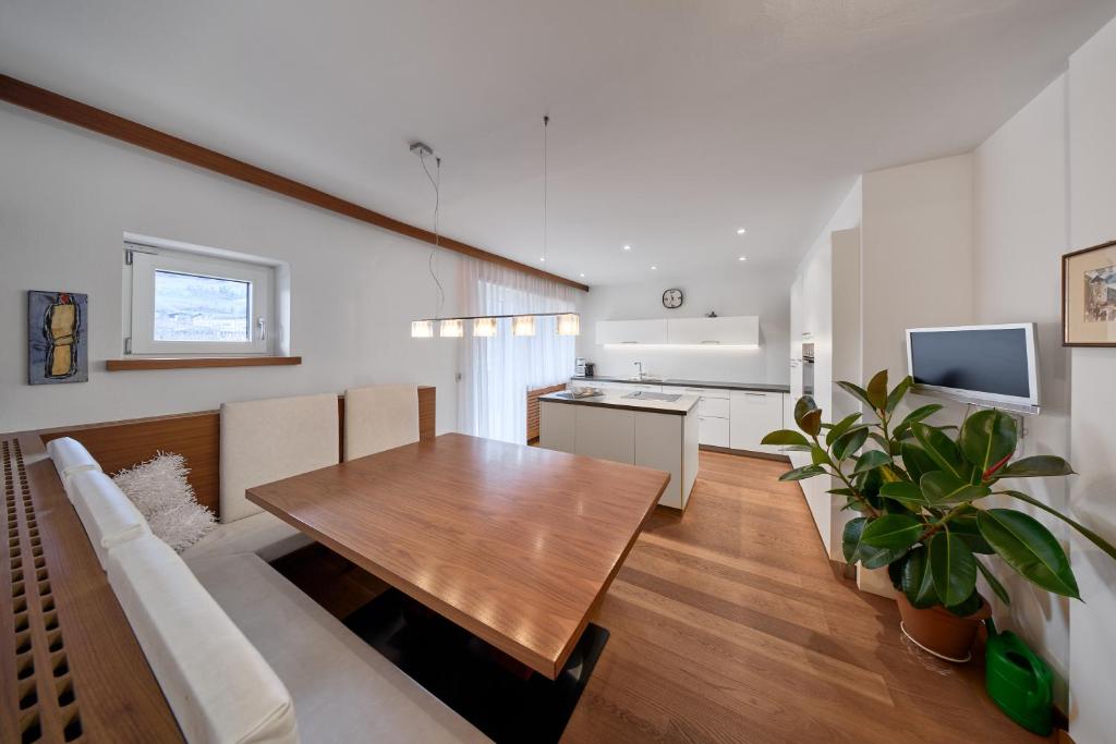 Telewizja i/lub zestaw kina domowego w obiekcie Apartment Steinach