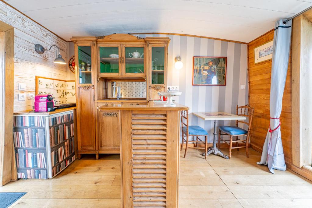 Superbe Péniche En Centre Ville - 12