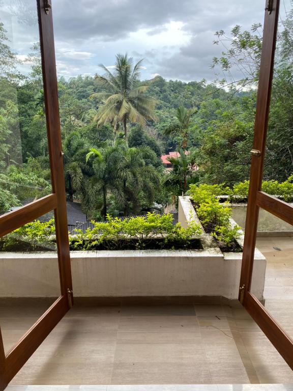 Kandy Lotus Chalet - Habitación Doble Con Balcón