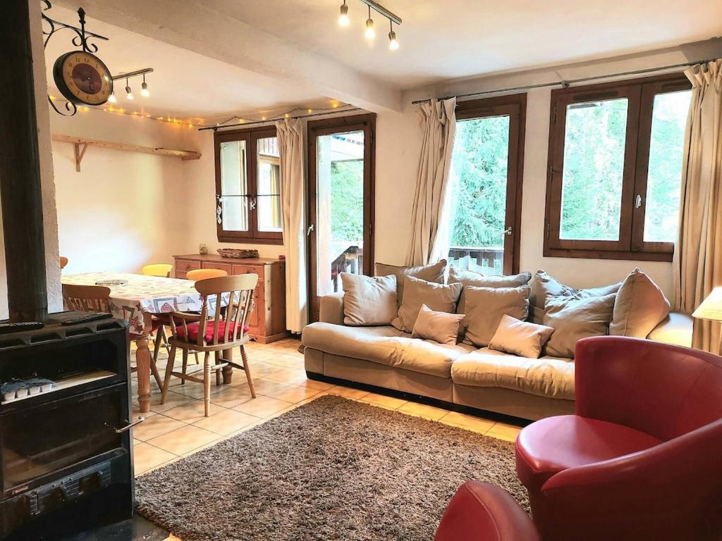 Large Duplex Apartment 8 persons