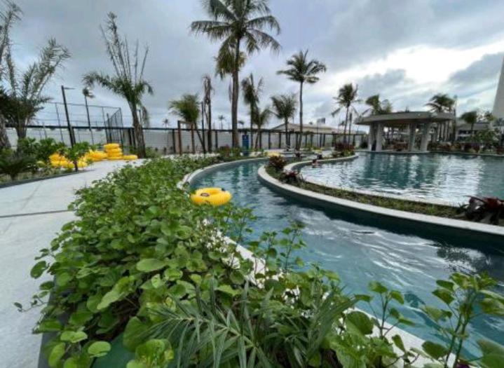 Kolam renang di atau dekat dengan Salinas Premium Resort