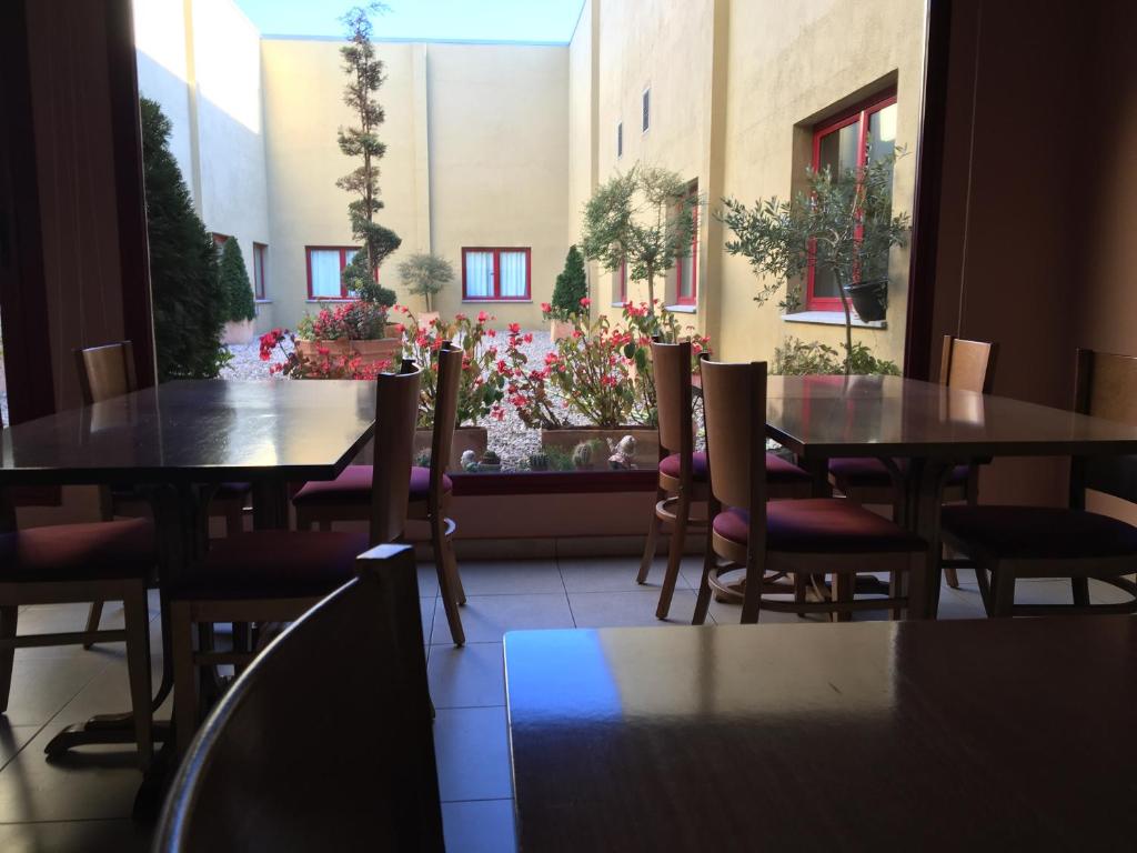 Fotografie z fotogalerie ubytování Hotel Jonquera v destinaci La Jonquera
