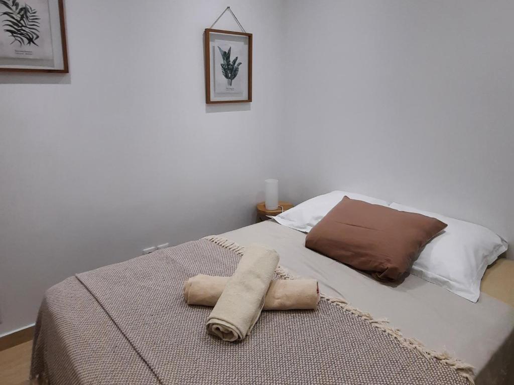 Postel nebo postele na pokoji v ubytování Superbe 2 chambres avec piscine