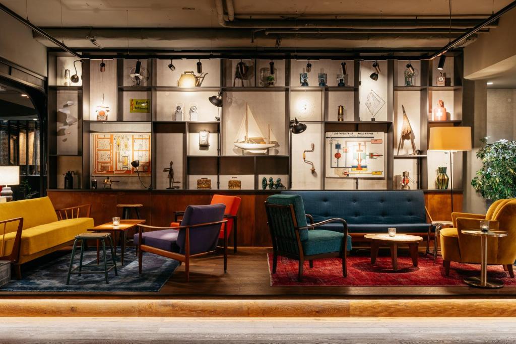 Χώρος καθιστικού στο Ruby Emma Hotel Amsterdam