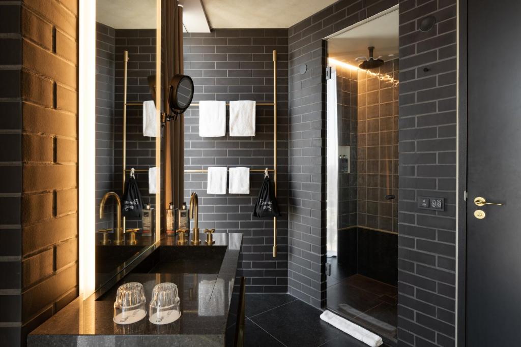 Ruby Emma Hotel Amsterdam - Resim 15