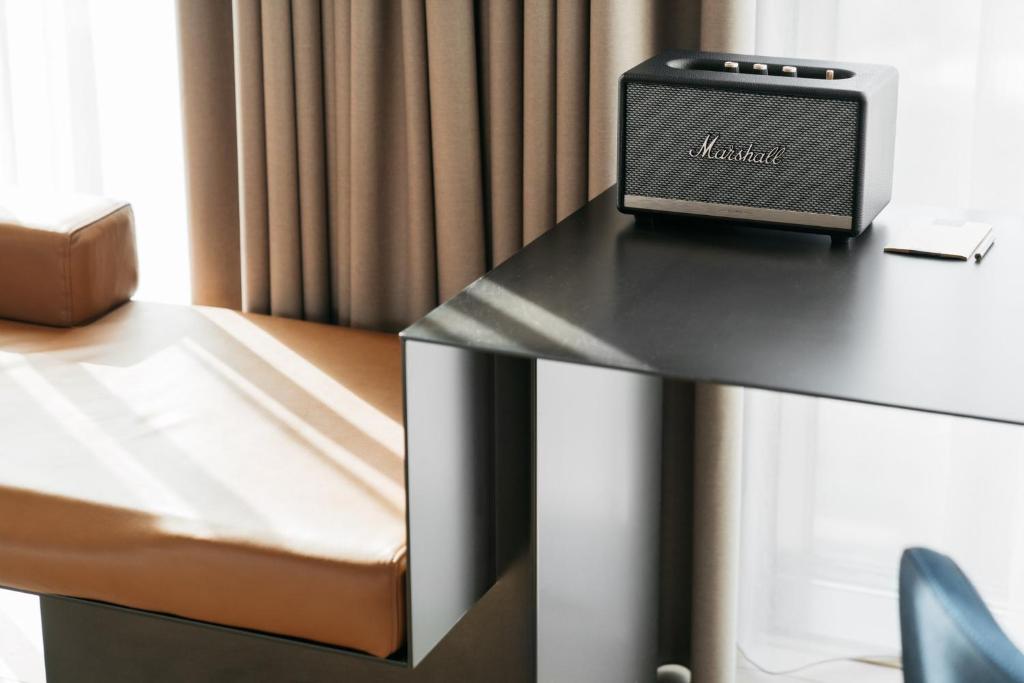 Ένα ή περισσότερα κρεβάτια σε δωμάτιο στο Ruby Emma Hotel Amsterdam