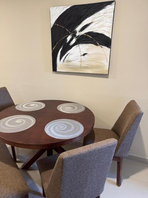 Uma área de estar em Hotel Faava