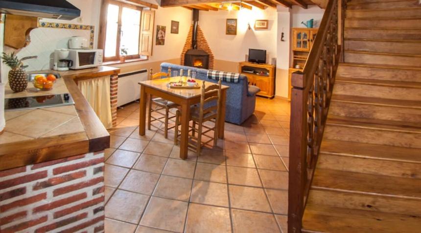 Kuchyň nebo kuchyňský kout v ubytování Casa Rural El Molinero