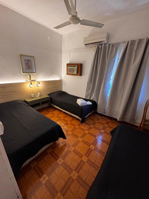 Postel nebo postele na pokoji v ubytování Chrome Hotel